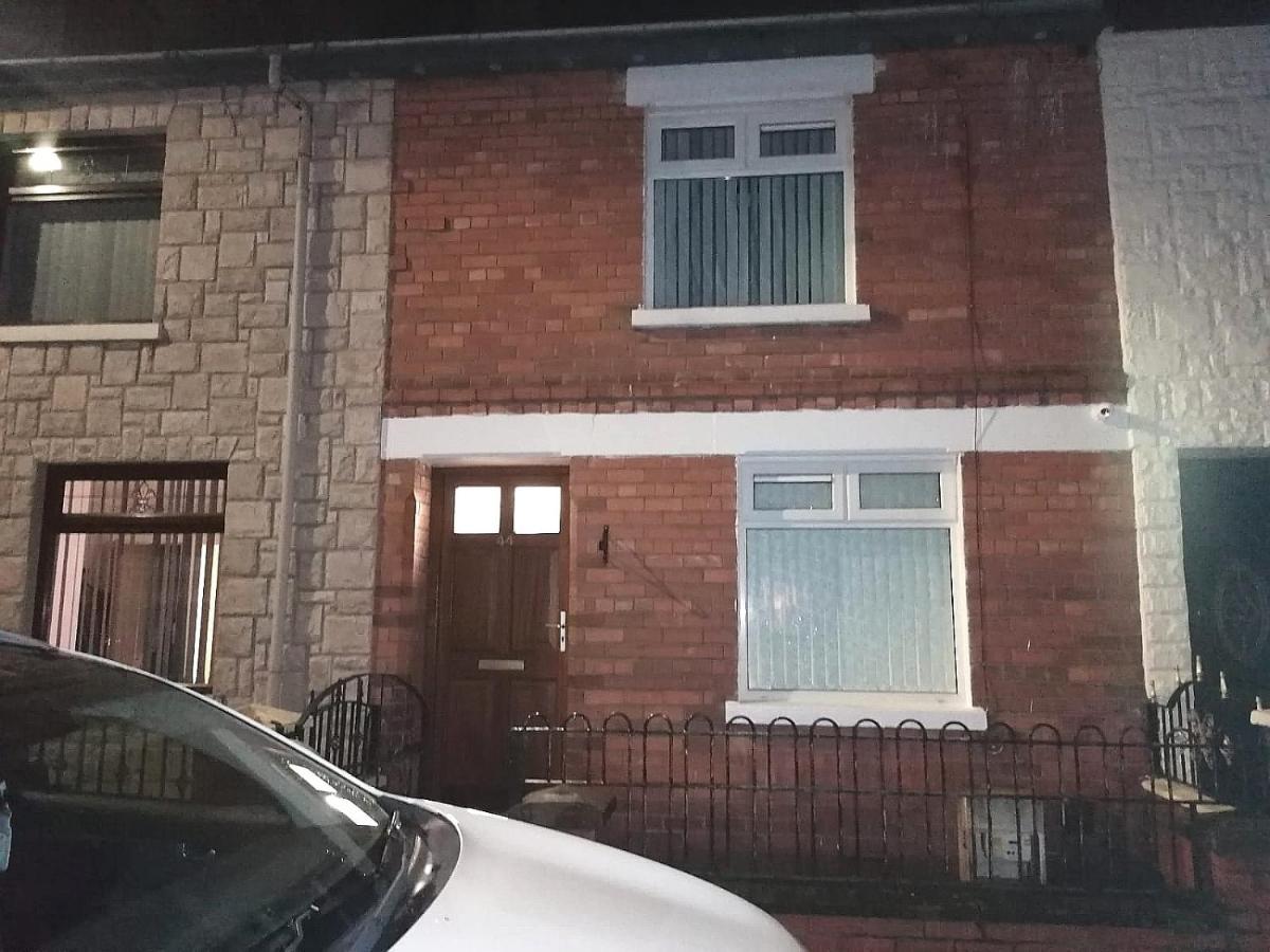 Maire Toireasa - Cosy Refurbished Property In The Gaeltacht Quarter Belfast Exterior foto