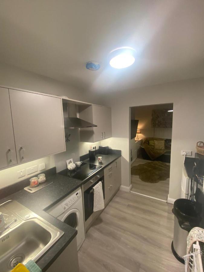 Maire Toireasa - Cosy Refurbished Property In The Gaeltacht Quarter Belfast Exterior foto