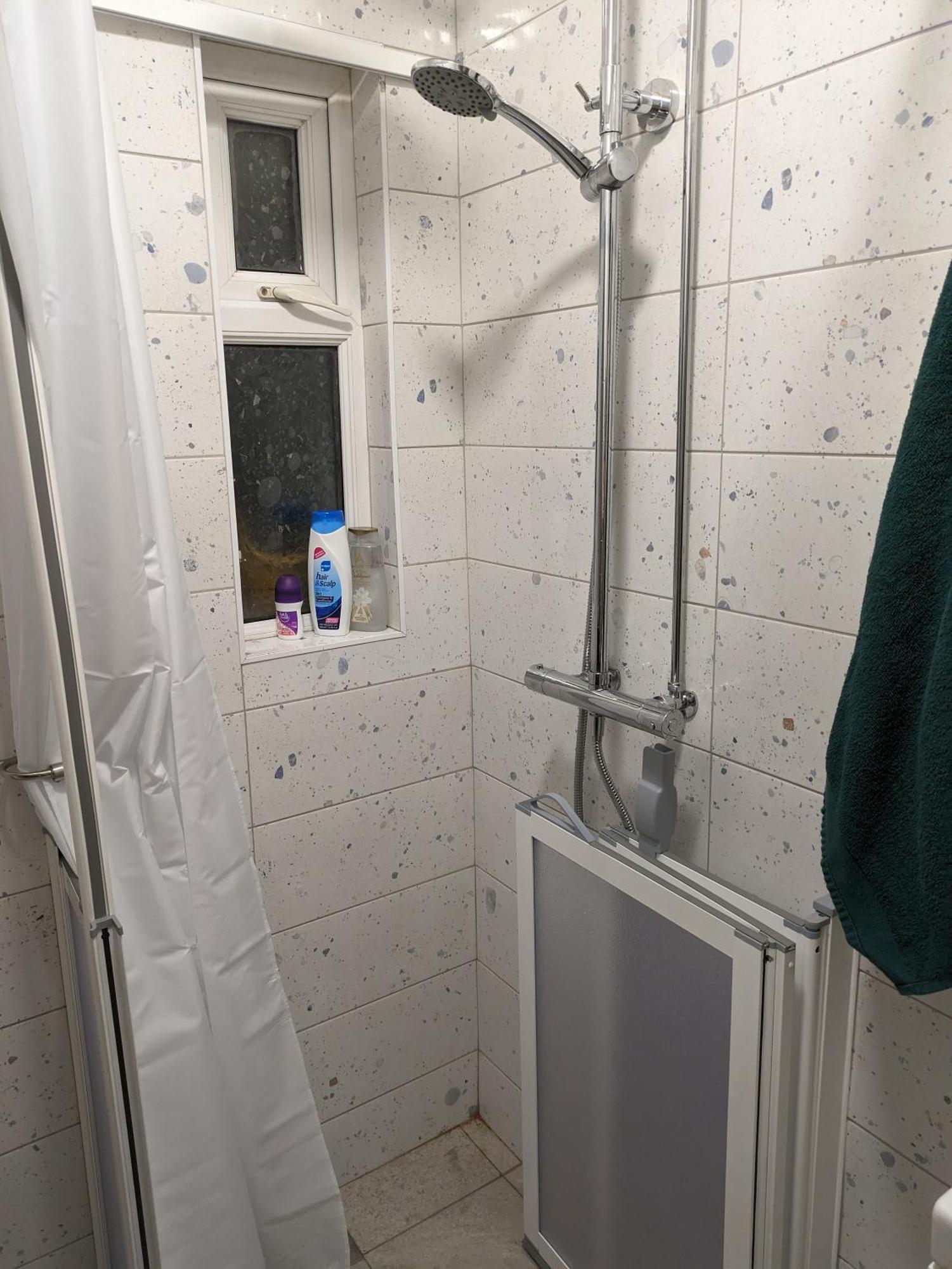 Maire Toireasa - Cosy Refurbished Property In The Gaeltacht Quarter Belfast Exterior foto